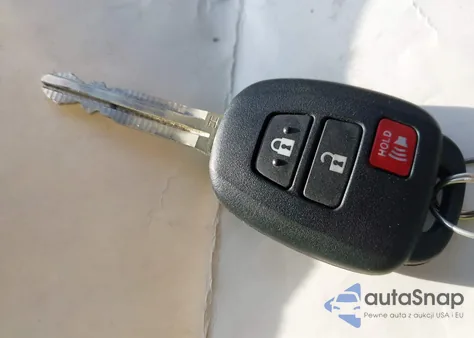 2025 Toyota Corolla Cross L z USA, uszkodzony, nr VIN 7MUAAAAG7SV146470